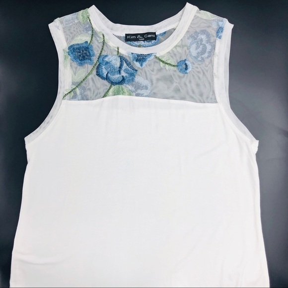 Kim & Cami | Floral Embroidered High Low Tank Top - Picture 2 of 5